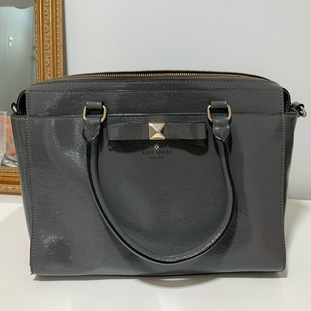 It’s used Kate spade bag .
